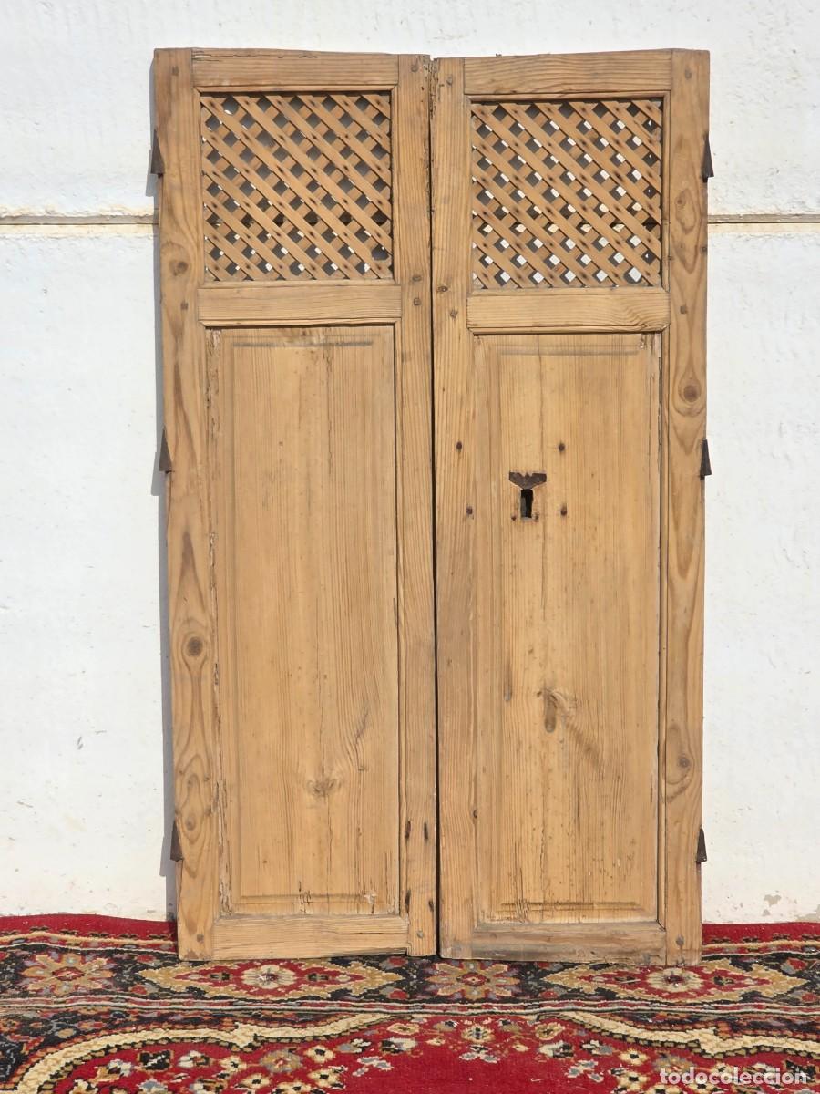 Antig&uuml;edades: Alacena antigua de doble hoja
