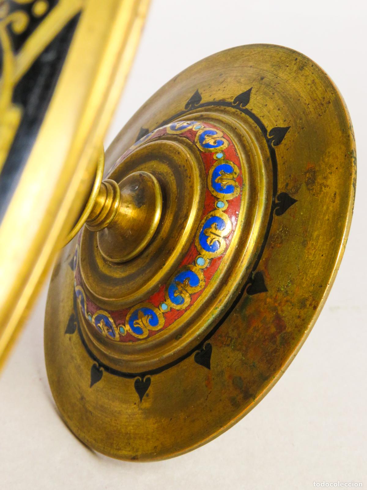Antig&uuml;edades: Copa vac&iacute;a bolsillos bronce y esmalte champleve siglo XIX - Foto 6