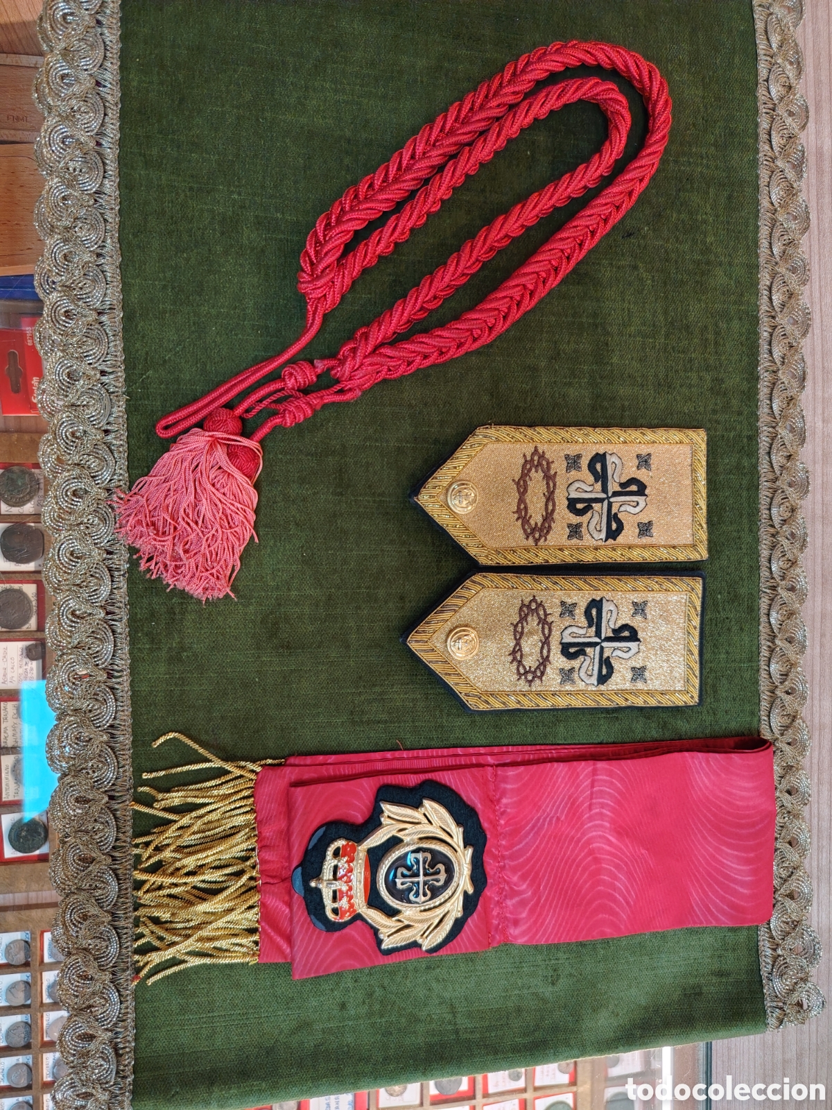 Antig&uuml;edades: CONJUNTO PARA UNIFORME DE GALA PROCESIONAL - Foto 13