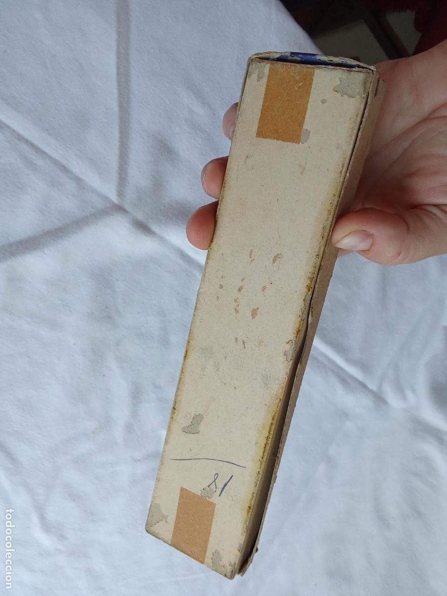 Antig&uuml;edades: Caja con 4 antiguos cuchillos Marca Arcos, risue&ntilde;o colecci&oacute;n a&ntilde;os 1940/50 Vitrina 16