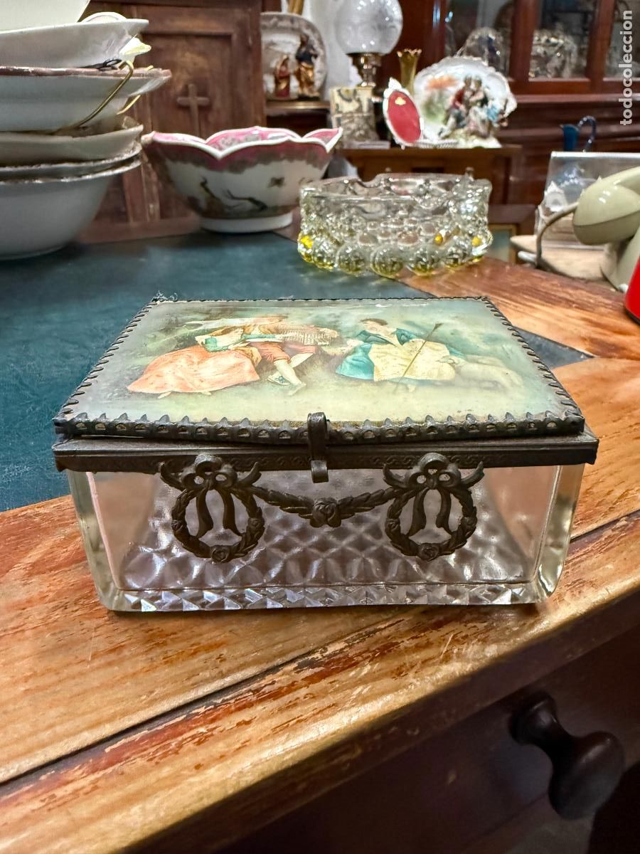 Antiquit&eacute;s: ANTIGUA CAJA JOYERO FRANCES EN CRISTAL Y METAL - MEDIDA 11X8X5 CM