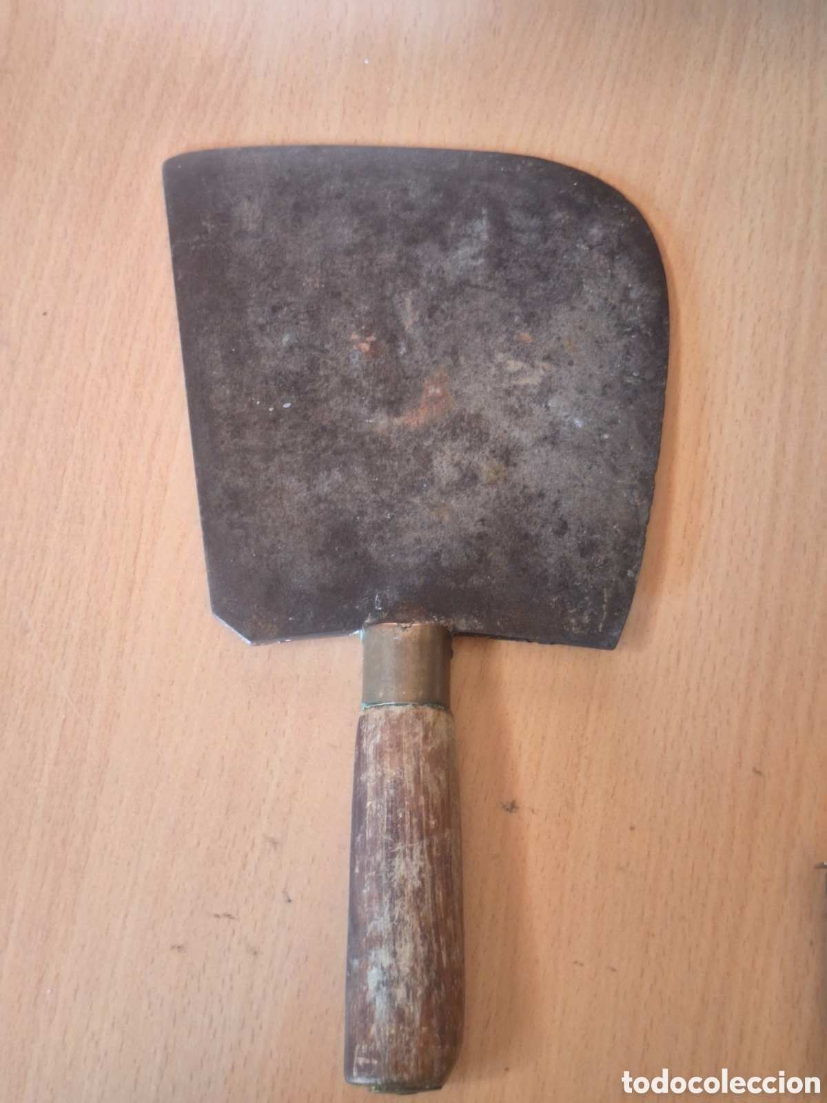 Antig&uuml;edades: Antiguo machete carnicero a&ntilde;os 1950 fabricada por V.FERRANDIZ en hierro, bronce y madera