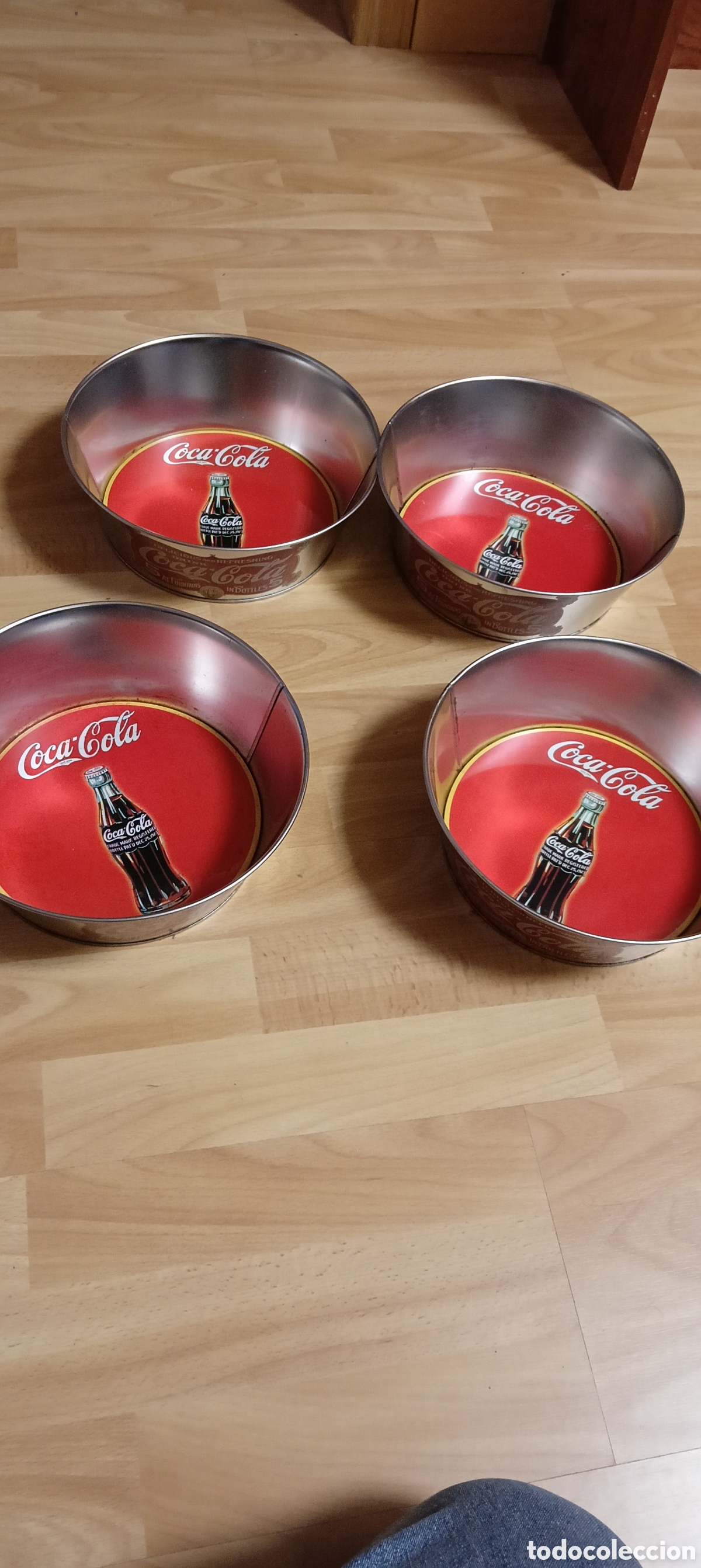 Antig&uuml;edades: Lote de 4 cuencos de Cocacola - Foto 1