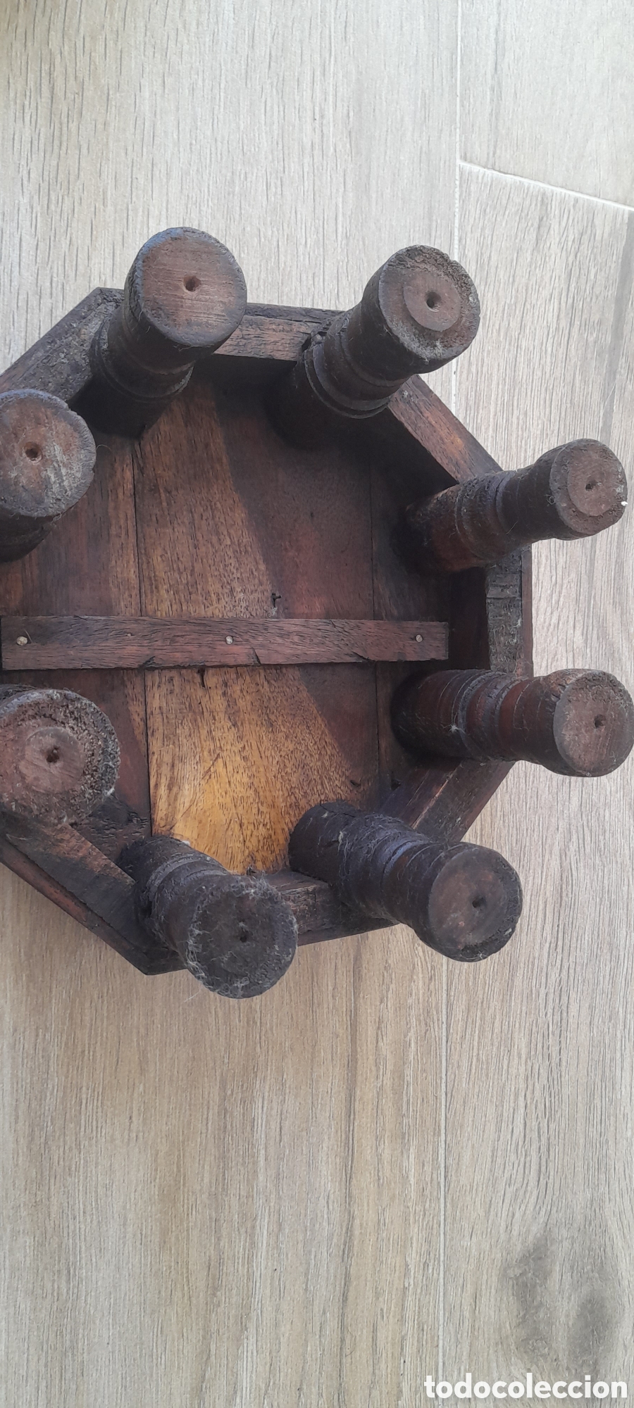 Antig&uuml;edades: Juego de mesitas de madera - Foto 9
