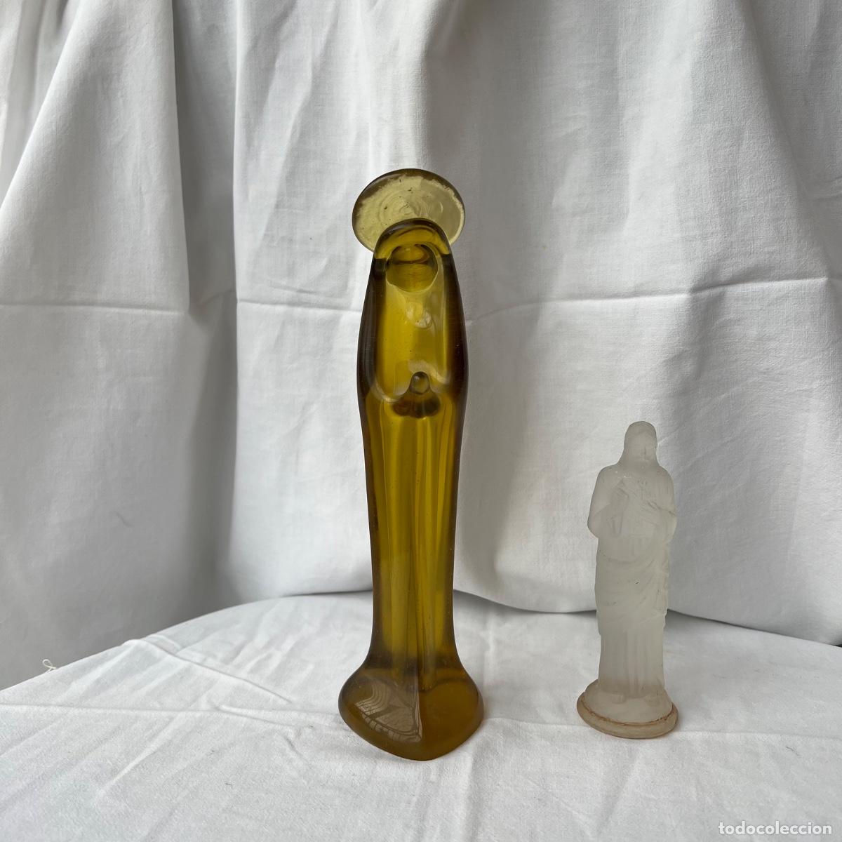Antig&uuml;edades: Pareja Esculturas Religiosas en Vidrio Art&iacute;stico. Virgen y Sagrado Coraz&oacute;n de Jes&uacute;s. Circa 1960-70