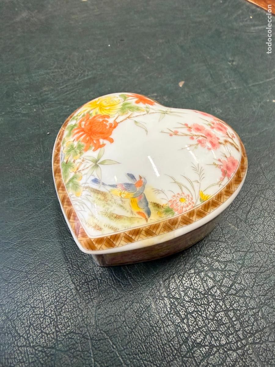Antig&uuml;edades: CAJA JOYERO DE CERAMICA - MEDIDA 8 CM