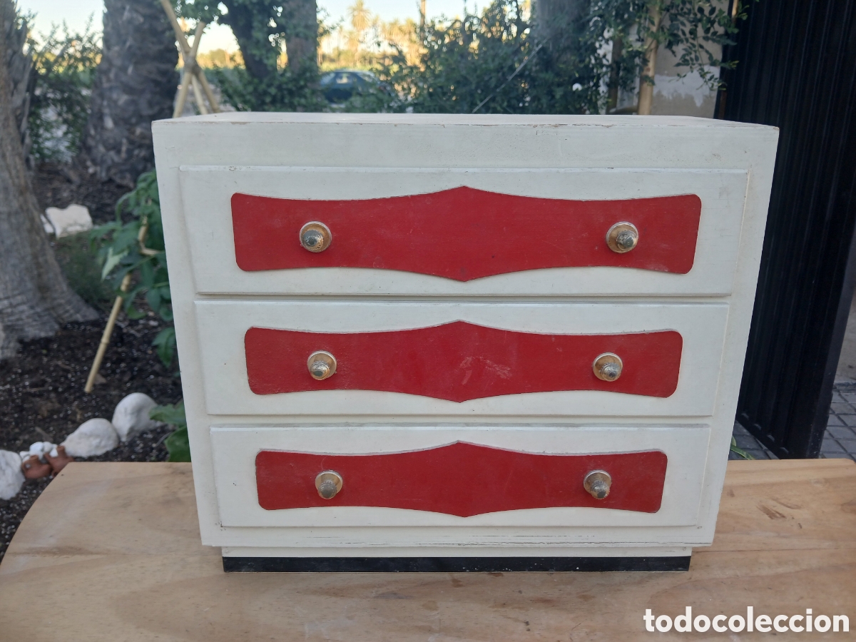 Antig&uuml;edades: MUEBLE ARMARIO DE MADERA JUGUETE DE DENIA.