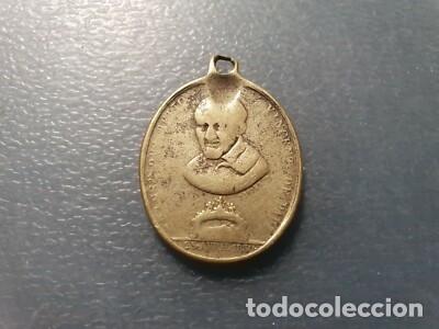 Antig&uuml;edades: MEDALLA RELIGIOSA ANTIGUA SAN VICENTE DE PAUL / VIRGEN CON NI&Ntilde;O 34X25 mm
