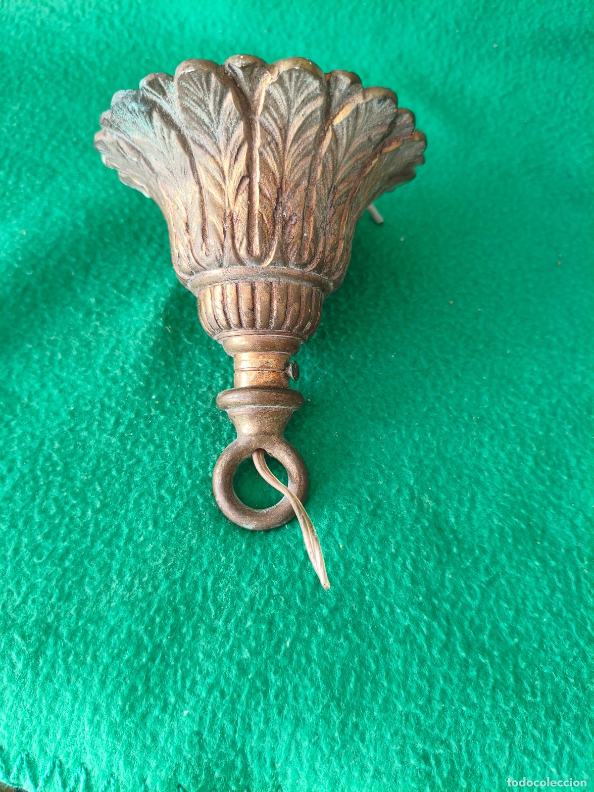 Antig&uuml;edades: ANTIGUO FLORON DE BRONCE FUNDIDO PARA COLGAR LAMPARA DE TECHO