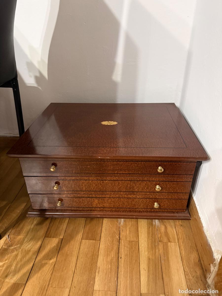 Antig&uuml;edades: Cuberter&iacute;a Completa Cruz de Malta - Modelo MARINA (12 Servicios) - Alpaca Plateada con Mueble Neguri