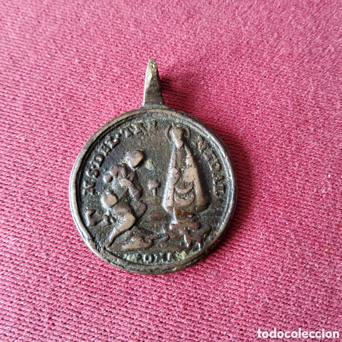 Antig&uuml;edades: ANTIGUA MEDALLA DE BRONCE DE NTRA. SRA. DEL TREMEDAL Y SAN CRIST&Oacute;BAL, SIGLO XVIII