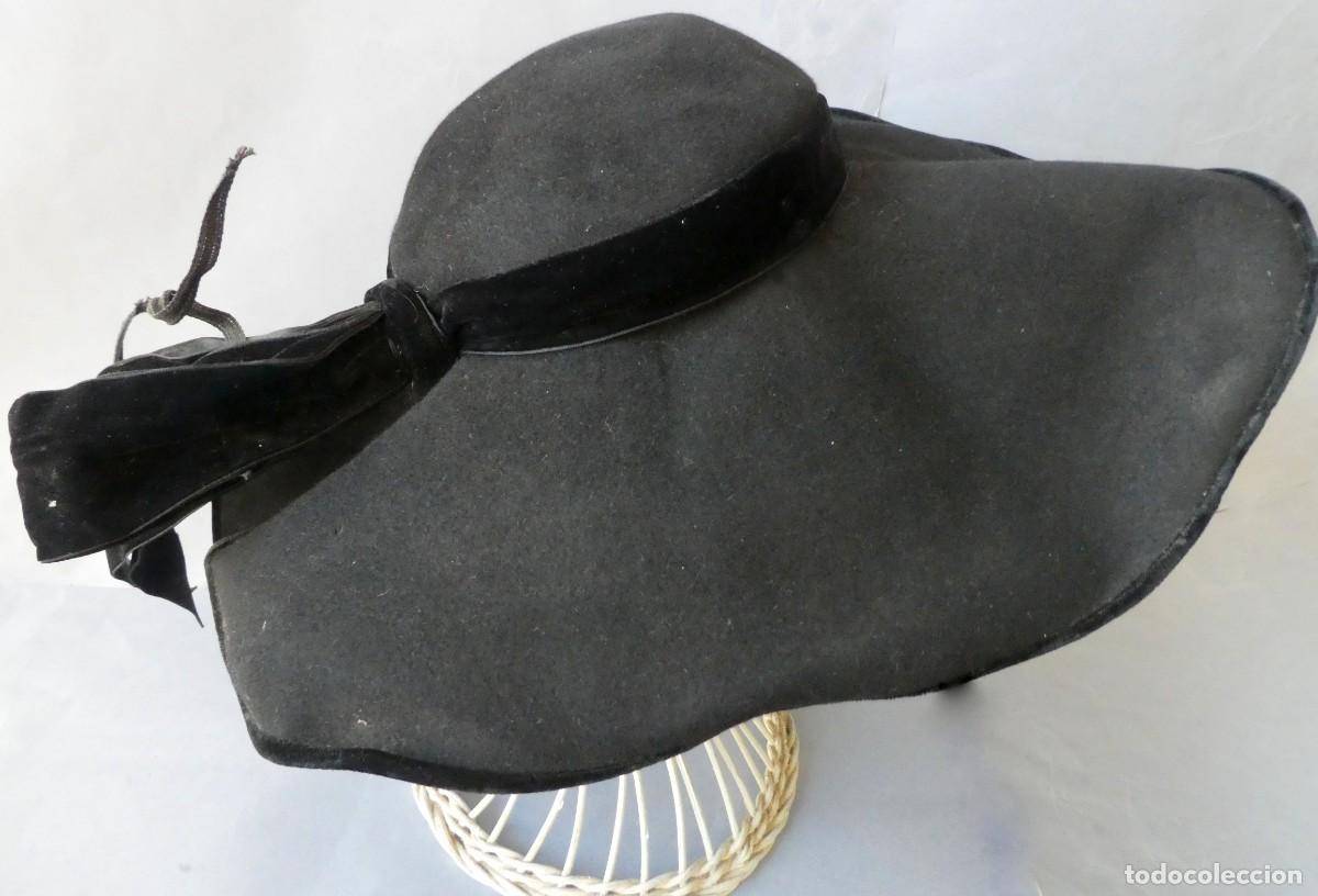 Antig&uuml;edades: ANTIGUO SOMBRERO ROSE VALOIS.- ALTA COSTURA