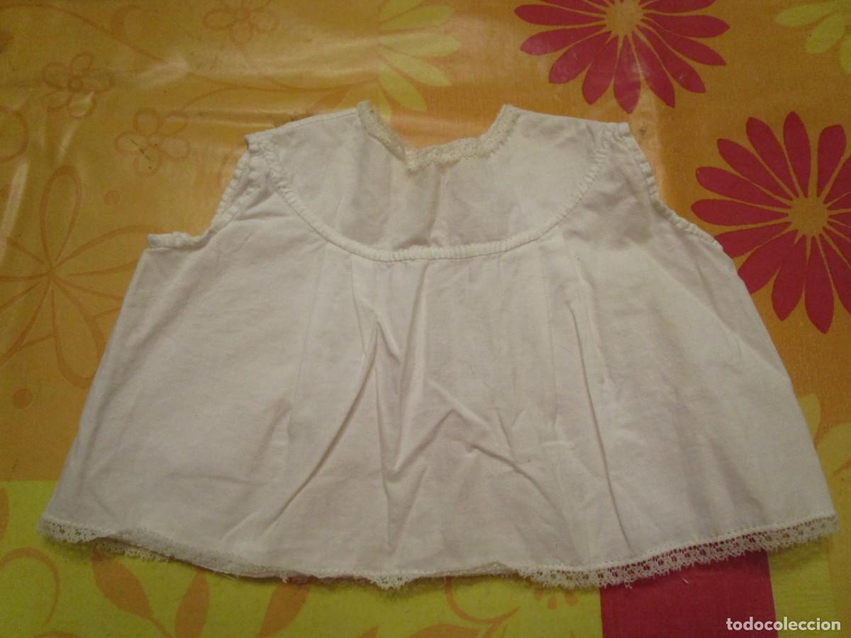 Antig&uuml;edades: ANTIGUA CAMISETA CHAMBRITA DE BEBE - Foto 1