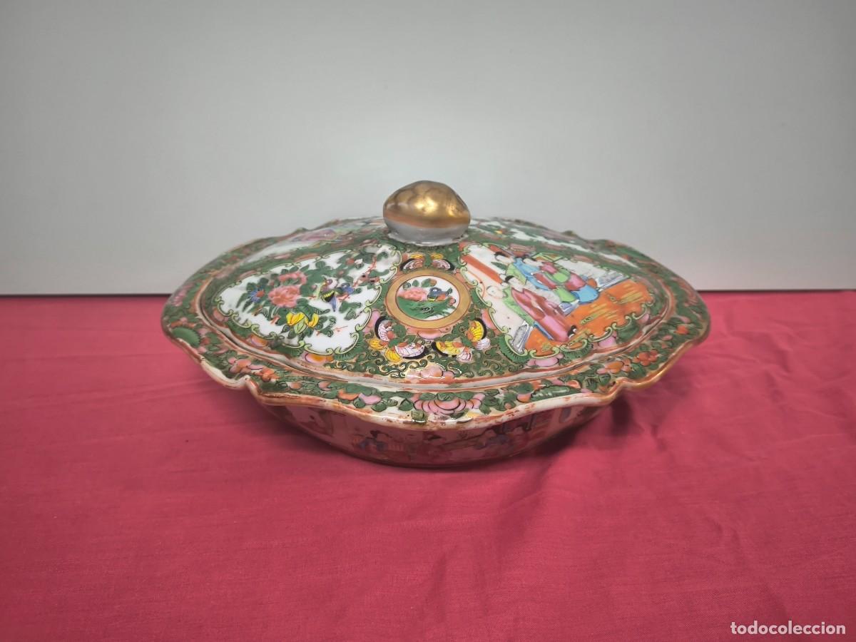 Antig&uuml;edades: SOPERA CHINA EN PORCELANA FAMILIA ROSA.