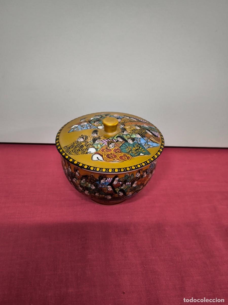 Antig&uuml;edades: TAZA CEREMONIAL EN PORCELANA JAPONESA