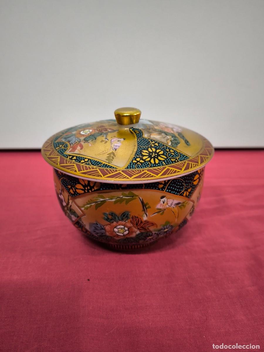 Antig&uuml;edades: TAZA CEREMONIAL EN PORCELANA JAPONESA