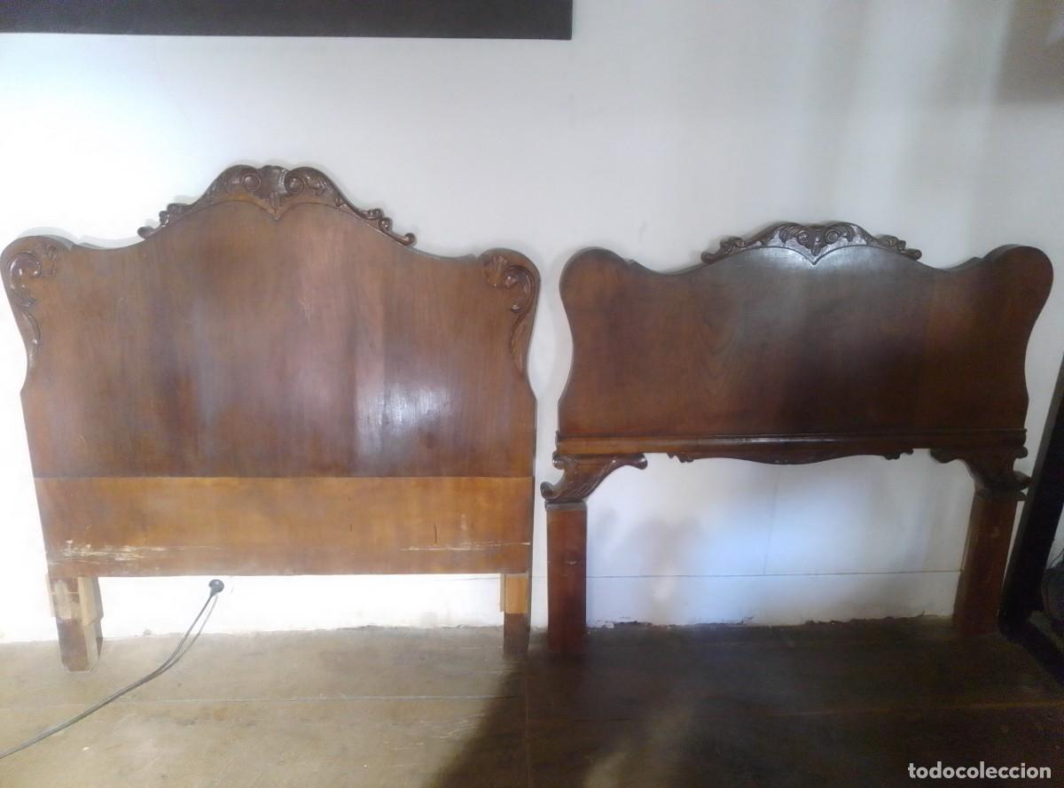Antig&uuml;edades: Pareja de cabeceros cama vintage. Piecero. Madera tallada. A&ntilde;os 60/70