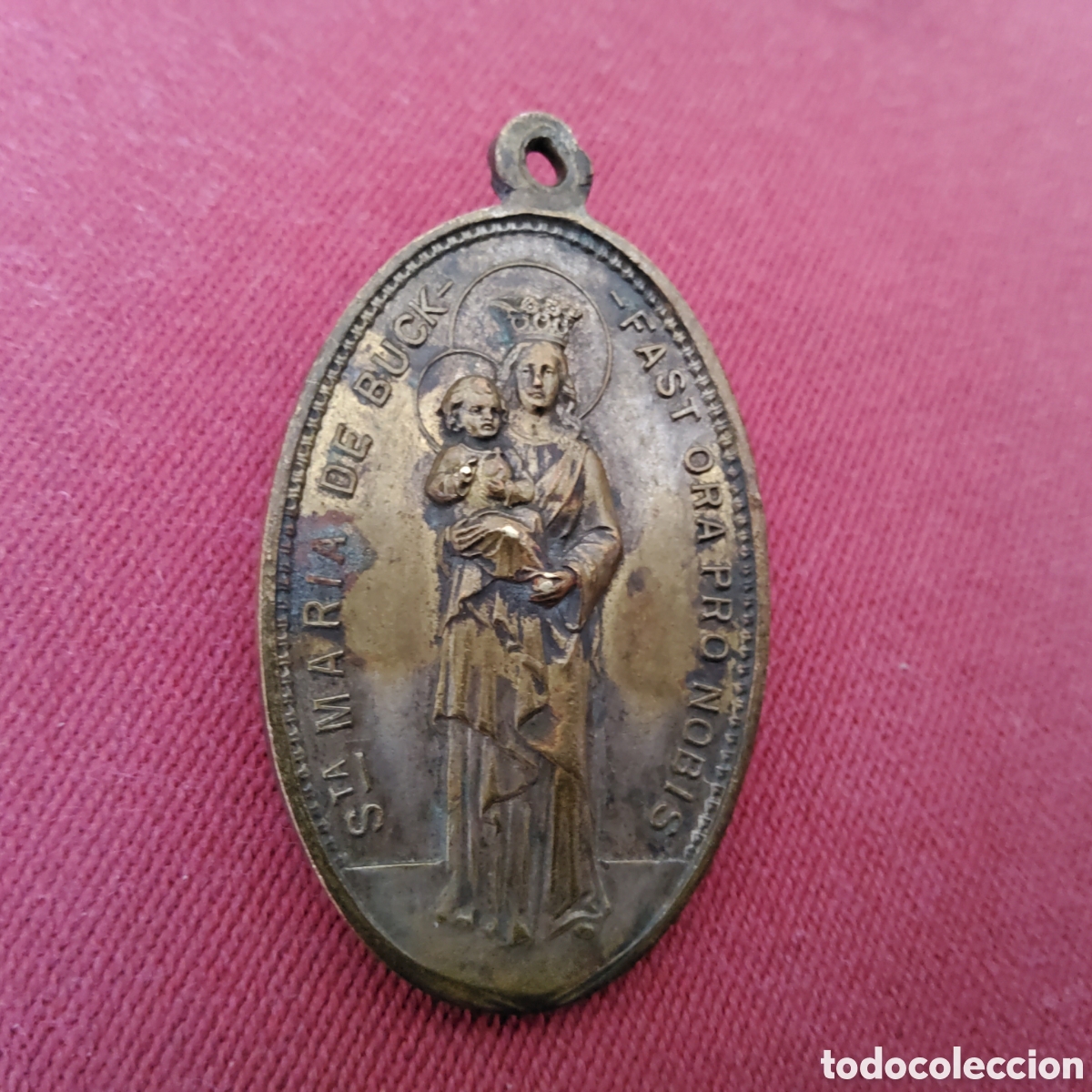 Antig&uuml;edades: ANTIGUA MEDALLA FRANCESA DE Sta. MARIA DE BUCKFAST Y SAN BENITO DE NURSIA EN RELIEVE