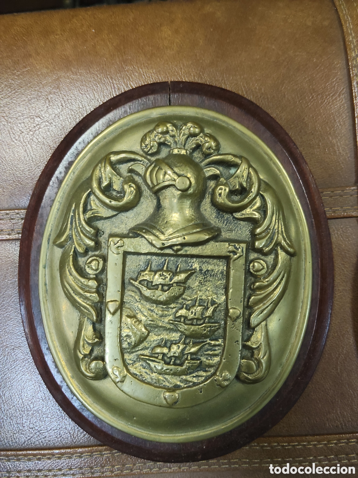 Antig&uuml;edades: Metopa de bronce her&aacute;ldica - Foto 1