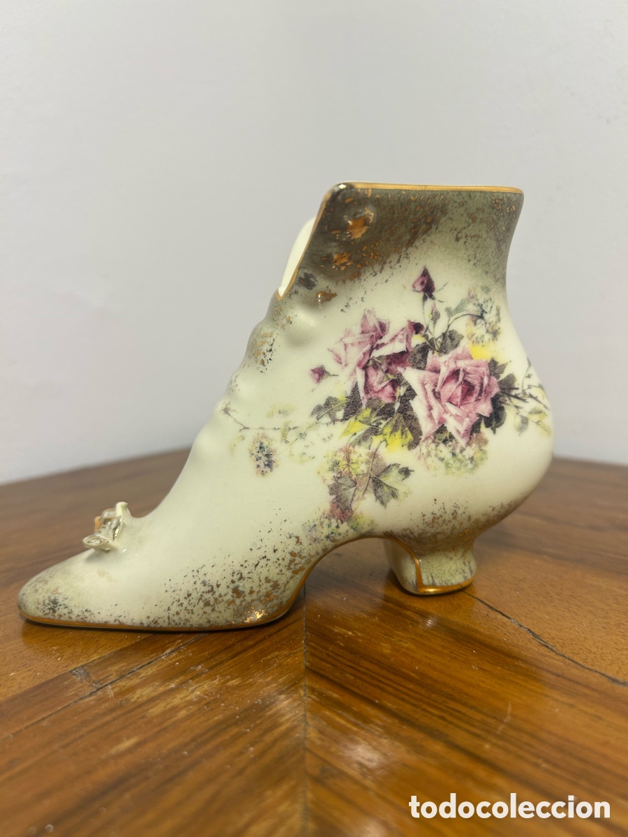 Antig&uuml;edades: Bot&iacute;n miniatura de porcelana con rosas y dorados, marca tipo R.S. Prussia