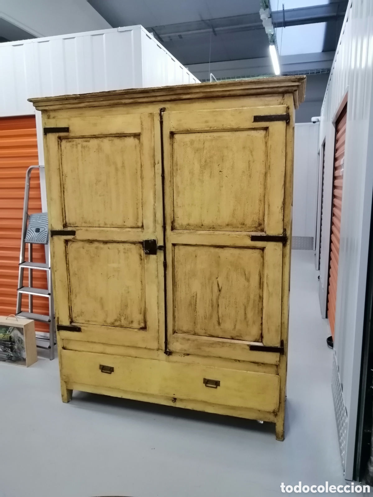 Antig&uuml;edades: Armario con m&aacute;s de 100 a&ntilde;os - Foto 3