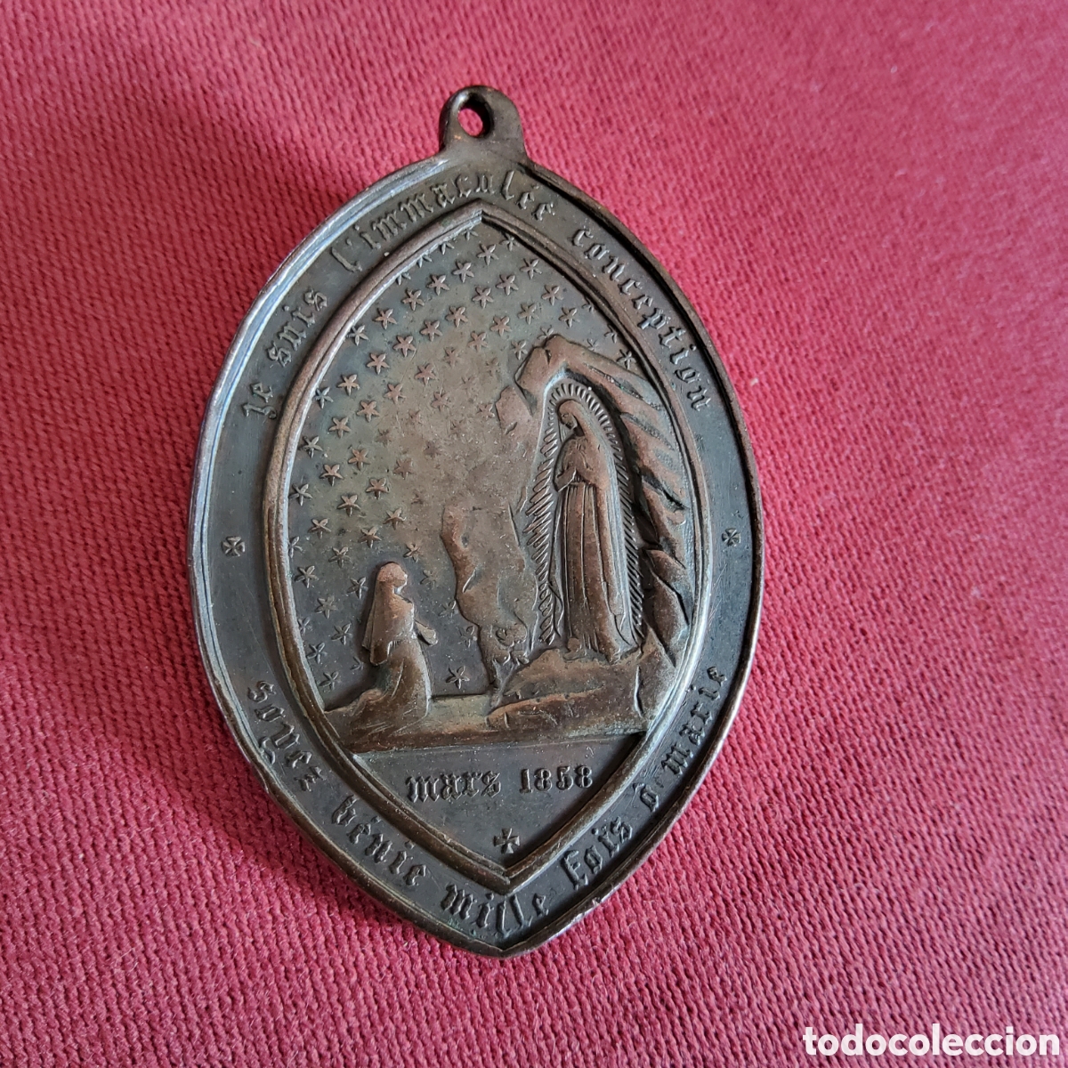 Antig&uuml;edades: ANTIGUA MEDALLA DE BRONCE QUE CONMEMORA LAS APARICIONES DE Ntra. Sra. De LOURDES DE 1858