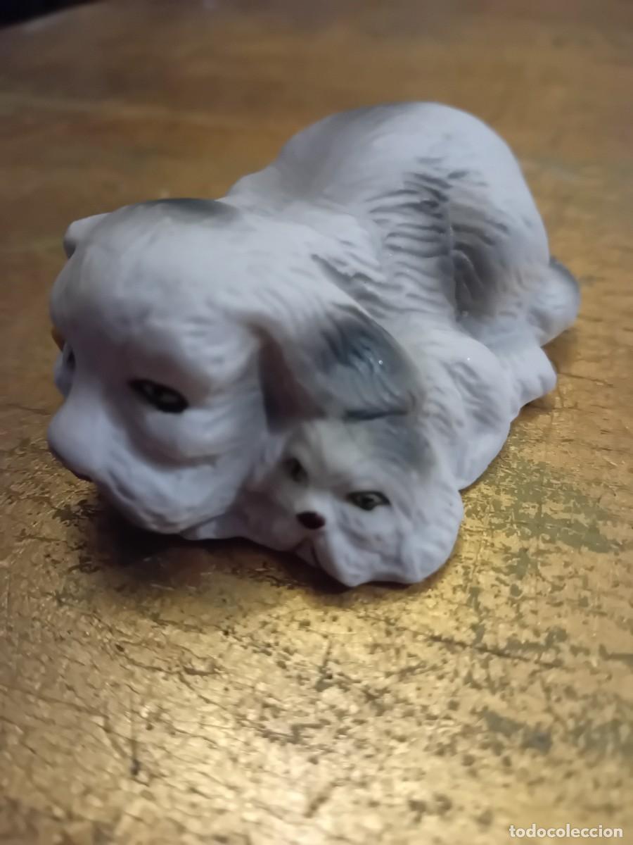 Antig&uuml;edades: Perra con perrito de biscuit siglo XX