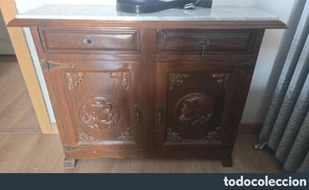 Antig&uuml;edades: Aparador taquill&oacute;n antigo cl&aacute;sico
