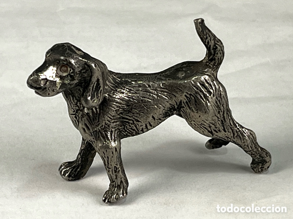 Antig&uuml;edades: PERRO EN PLATA MACIZA (BEAGLE?)