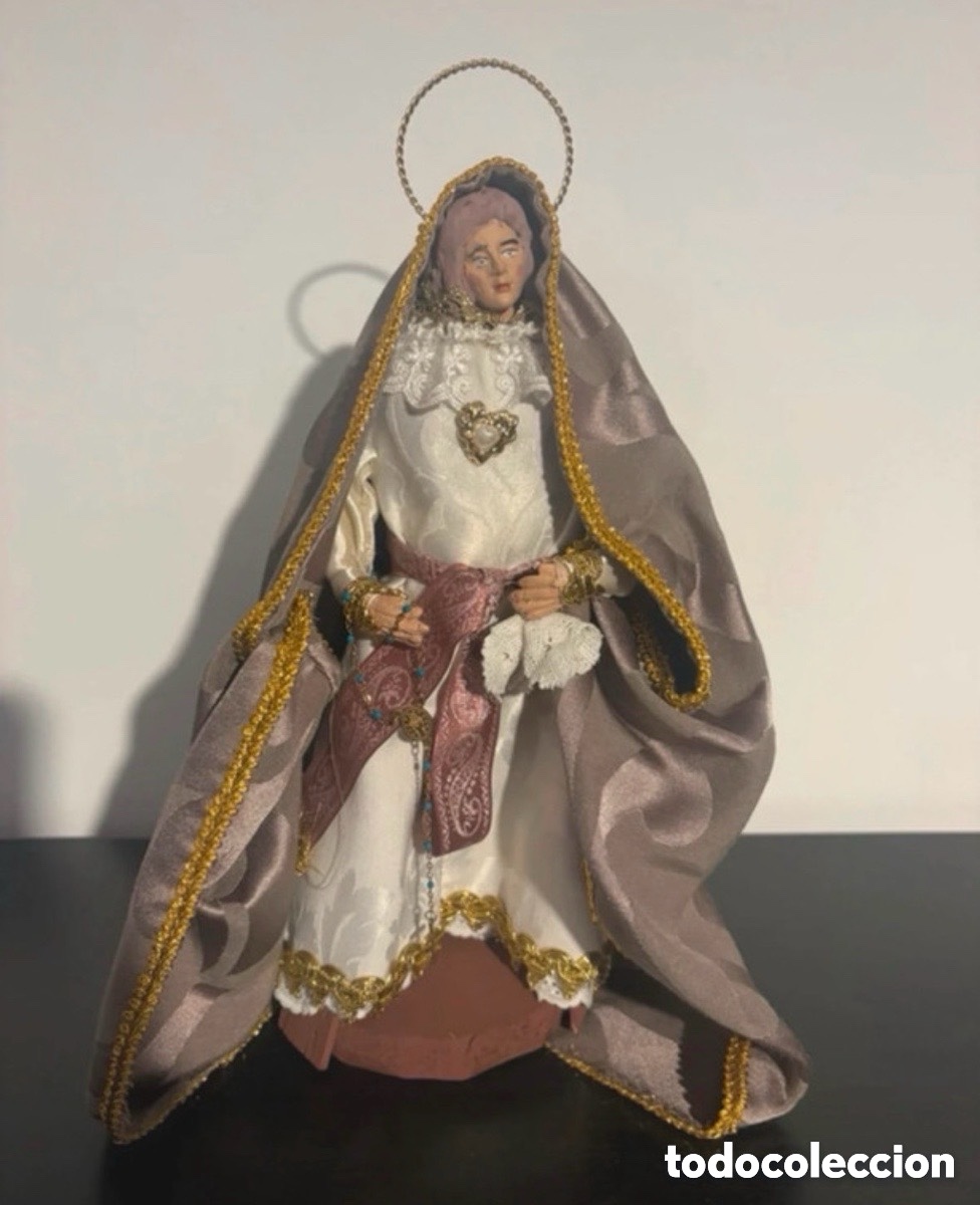 Antig&uuml;edades: Antigua virgen de vestir o Cap i pota