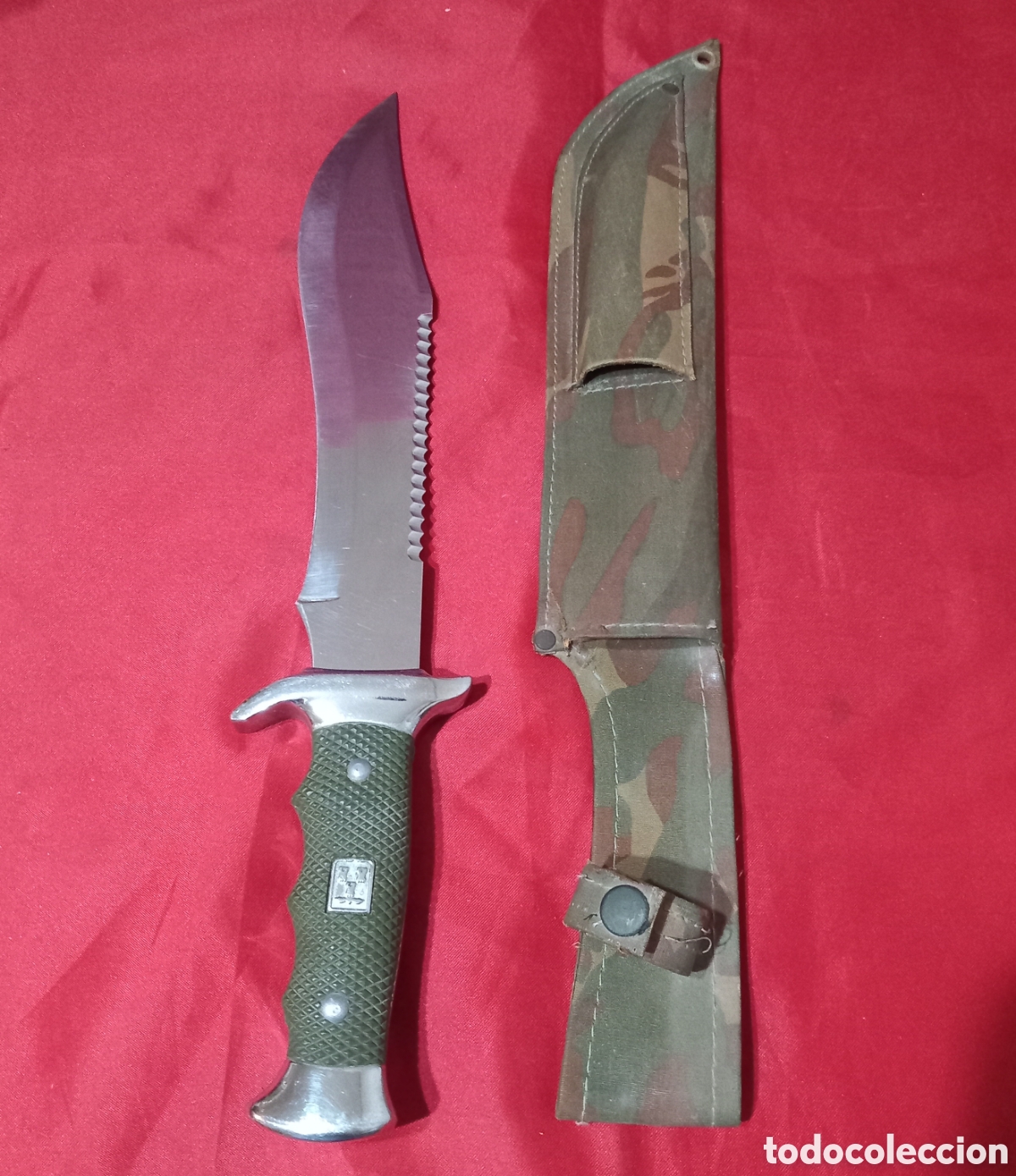 Antig&uuml;edades: CUCHILLO de CAZA o SUPERVIVENCIA(35cm)emblema tres torres