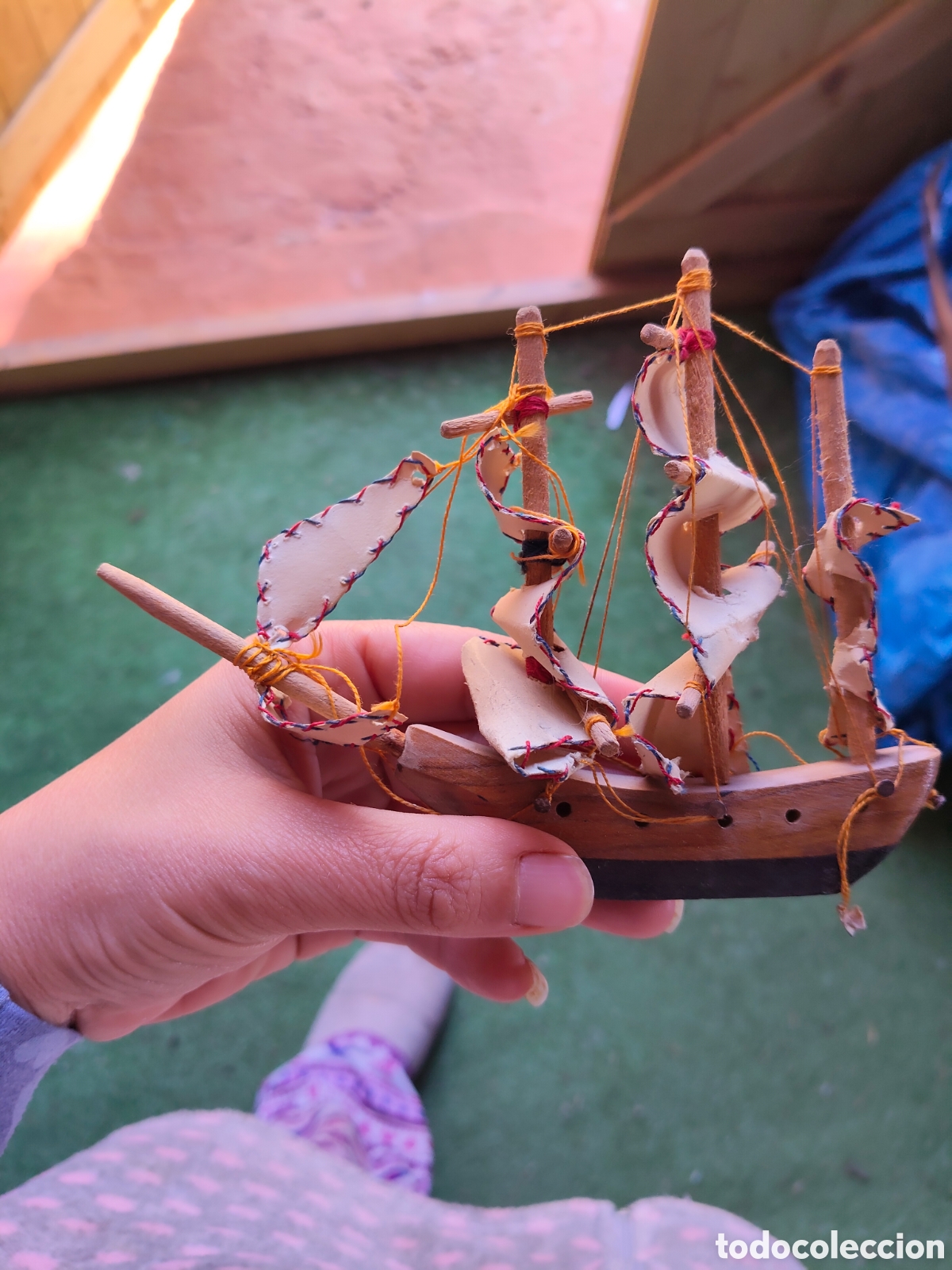 Antig&uuml;edades: Barco artesanal de madera - Foto 6