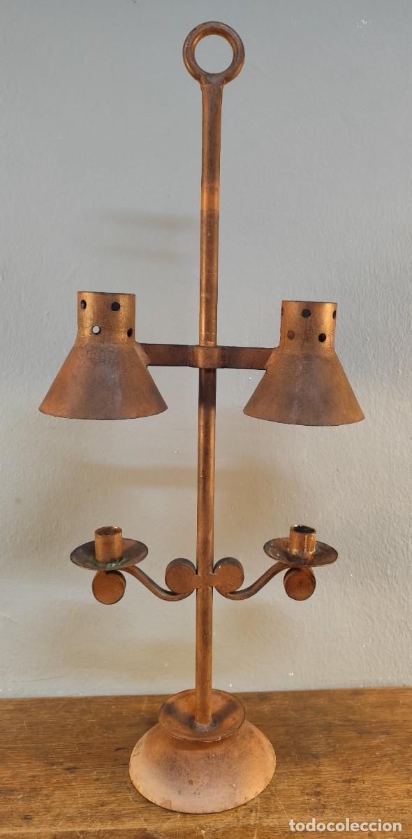 Antig&uuml;edades: Gran candelabro de hierro regulable siglo XX, 69 cm