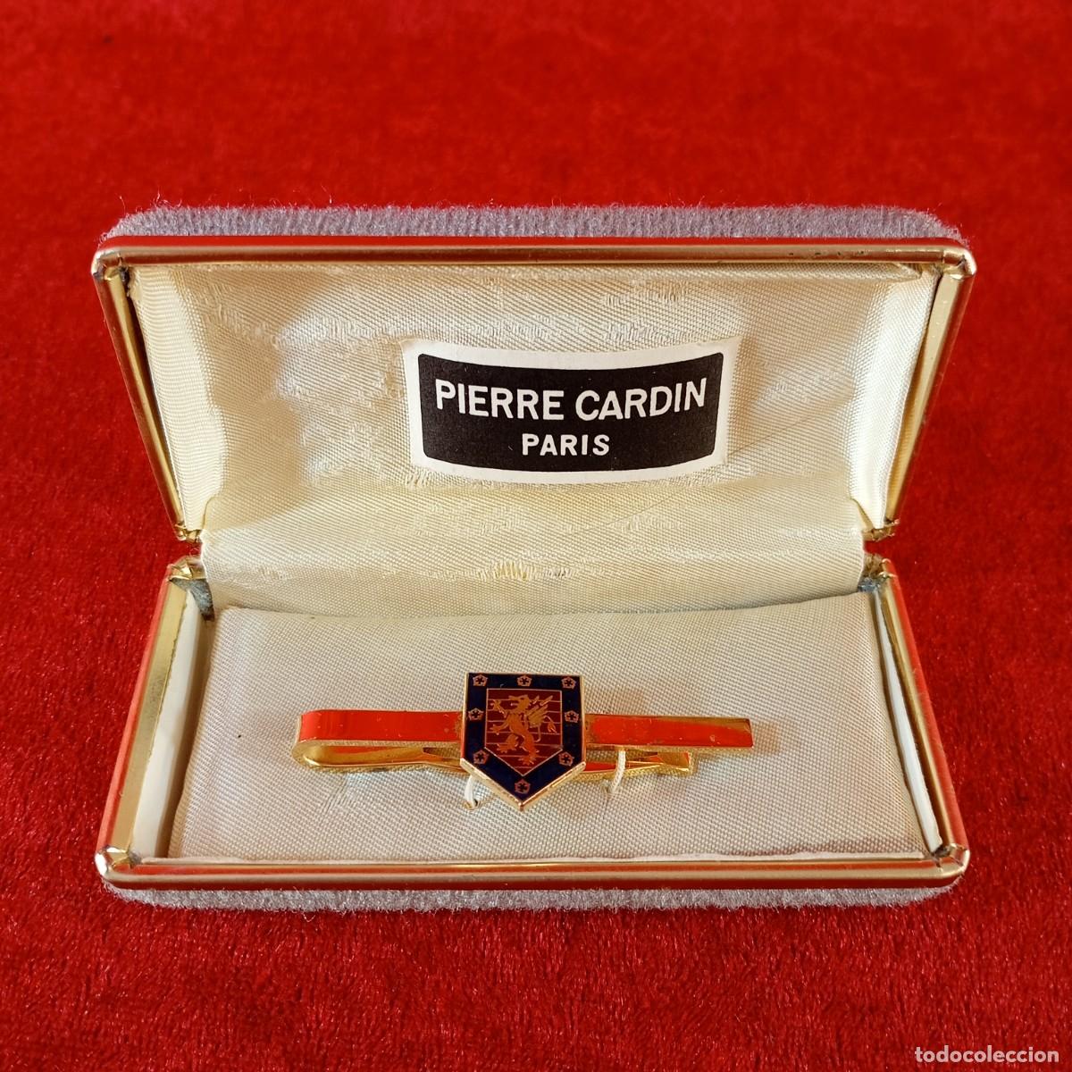 Antig&uuml;edades: ANTIGUA PINZA DORADA - DEL DISE&Ntilde;ADOR PIERRE CARDIN - ESTUCHE ORIGINAL DE LA MARCA