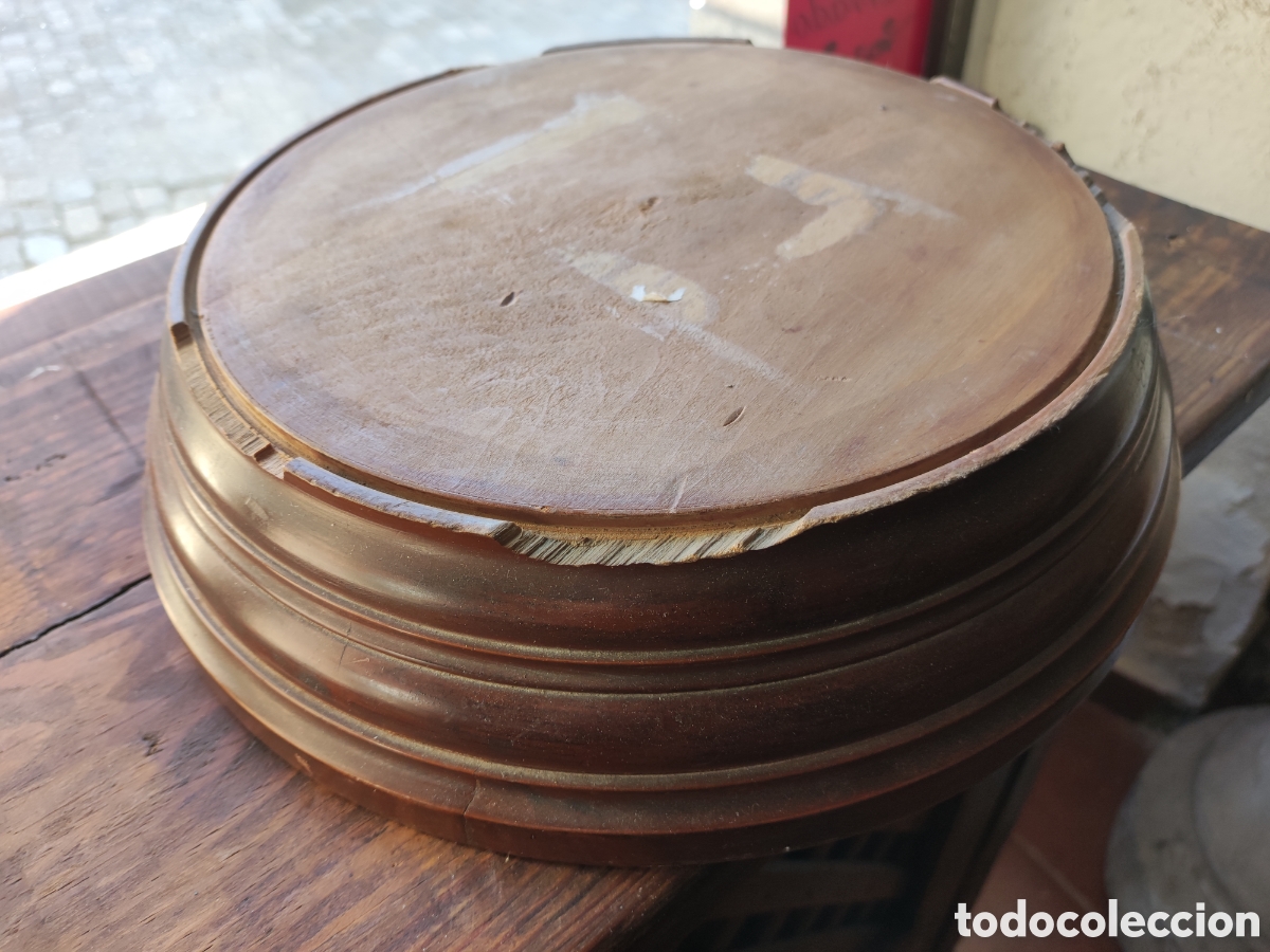 Antig&uuml;edades: Peana de madera torneada