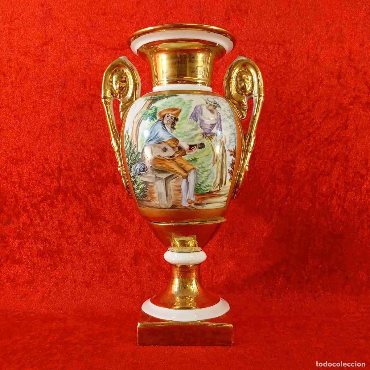 Antig&uuml;edades: ANTIGUO JARR&Oacute;N DE PORCELANA FRANCESA - SIGLO XIX - ESTILO BALAUSTRE - PARIS - 28 CM DE ALTO
