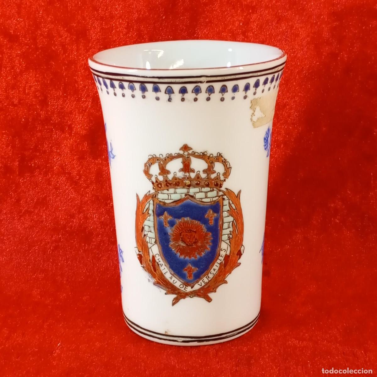 Oggetti Antichi: ANTIGUA TAZA DE PORCELANA CHINA - DE EXPOTACI&Oacute;N - DISE&Ntilde;O HER&Aacute;LDICO - SIGLO XX - 10 CM DE ALTO