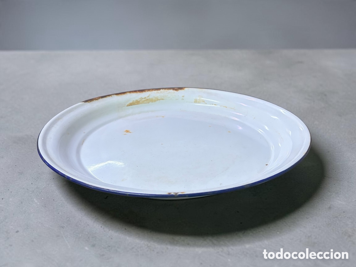 Antig&uuml;edades: Antigua fuente esmaltada redonda 45cm
