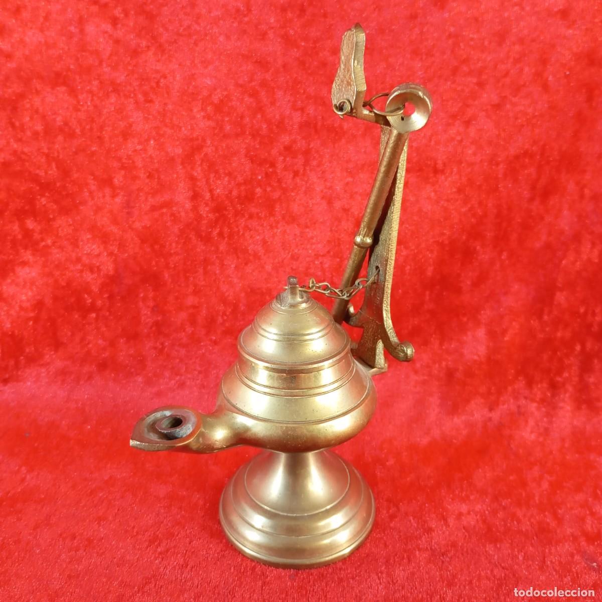 Antig&uuml;edades: ANTIGUA L&Aacute;MPARA DE ACEITE - ESTILO MINERO - FABRICADA EN BRONCE - SIGLO VIII - 29 CM DE ALTO