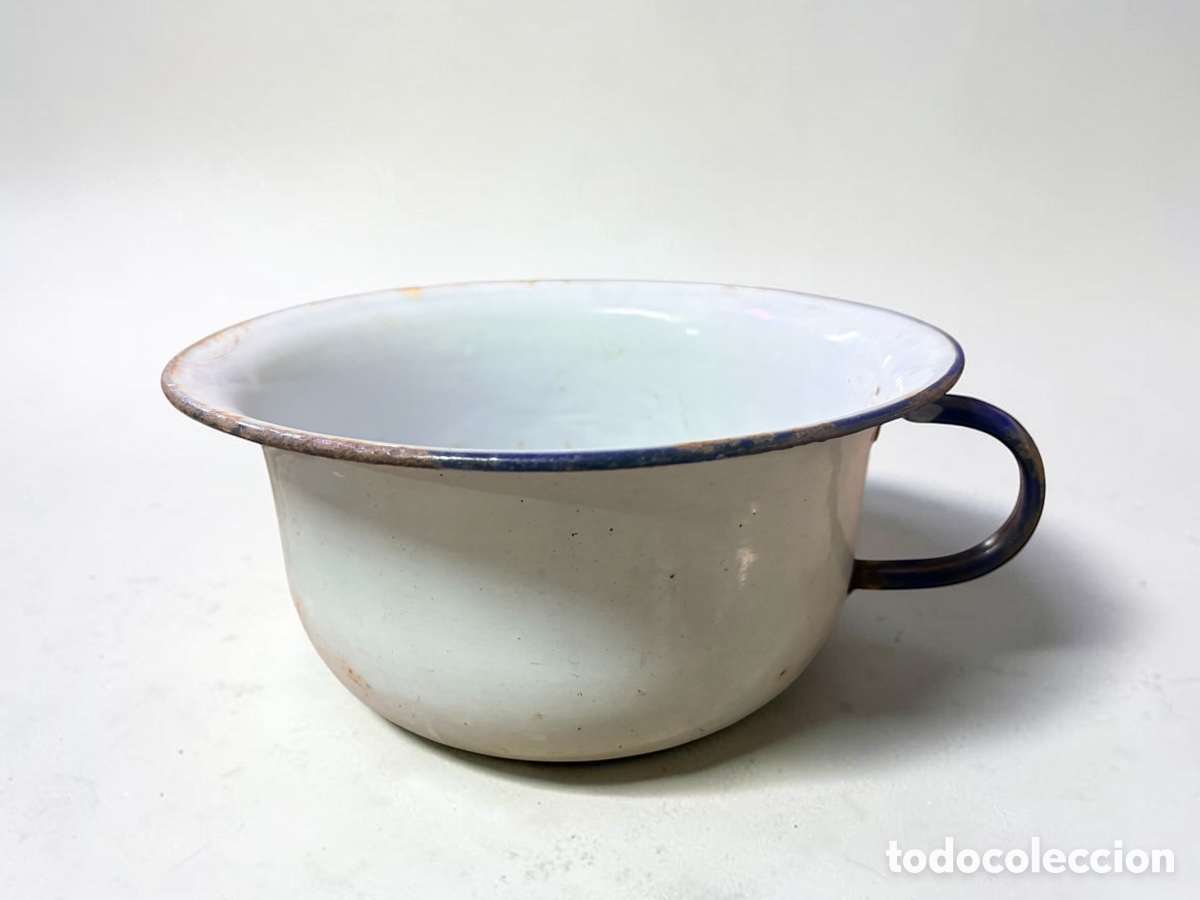 Antig&uuml;edades: Antiguo orinal esmaltado - Foto 1