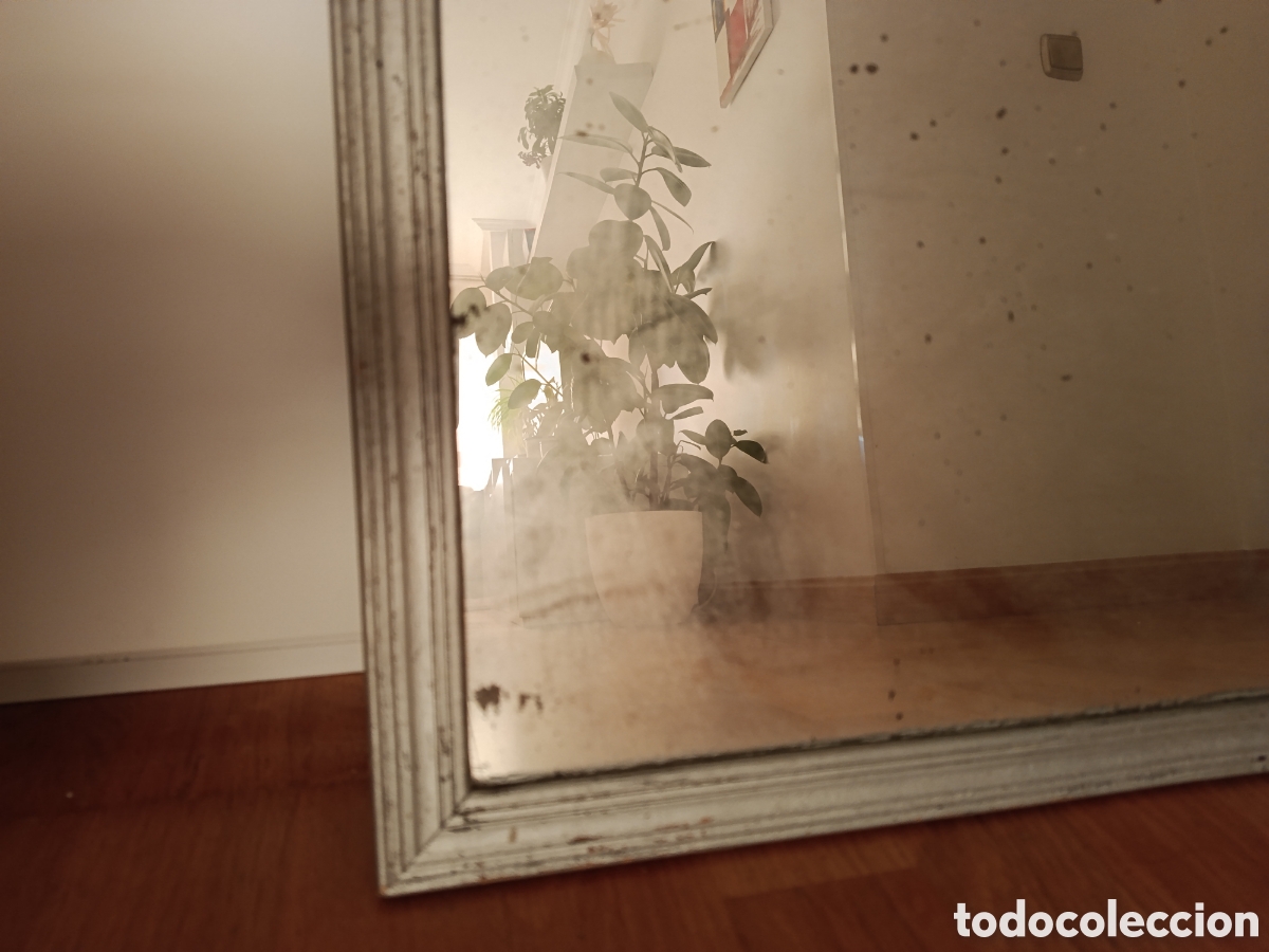Antig&uuml;edades: Espejo antiguo marco madera decapado - Foto 3