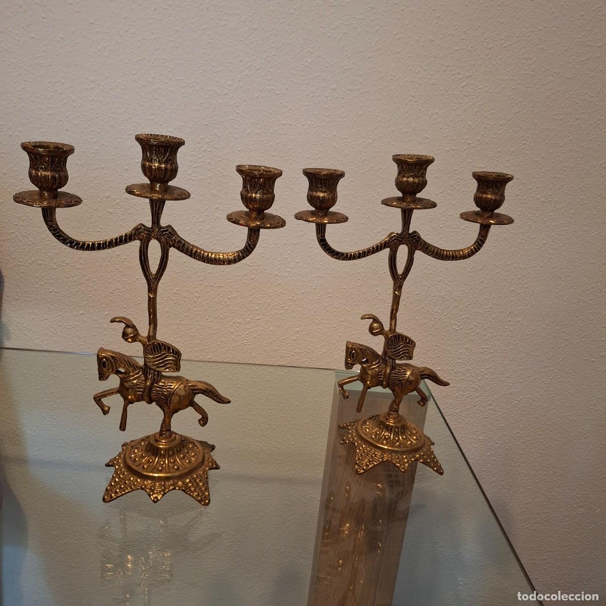 Antig&uuml;edades: Pareja de candelabros de bronce dorado vintage - 3 luces - Caballero / Romano ecuestre