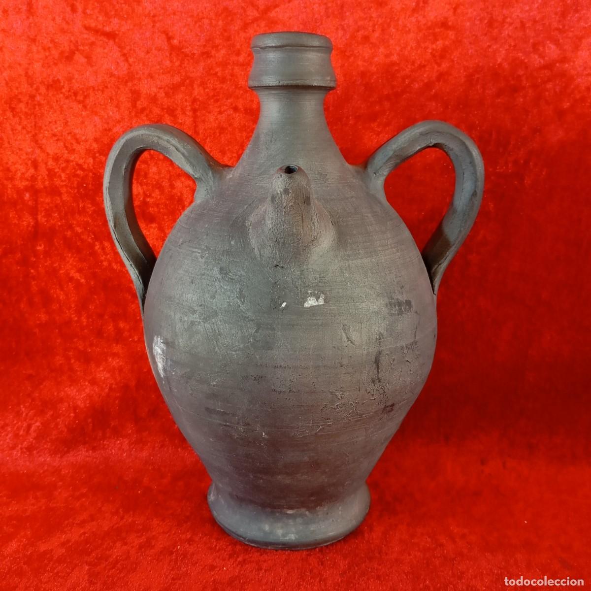 Antig&uuml;edades: ANTIGUO BOTIJO DE CERAMICA NEGRA - TINAJA TRADICIONAL ESPA&Ntilde;OLA - 25 CM DE ALTURA