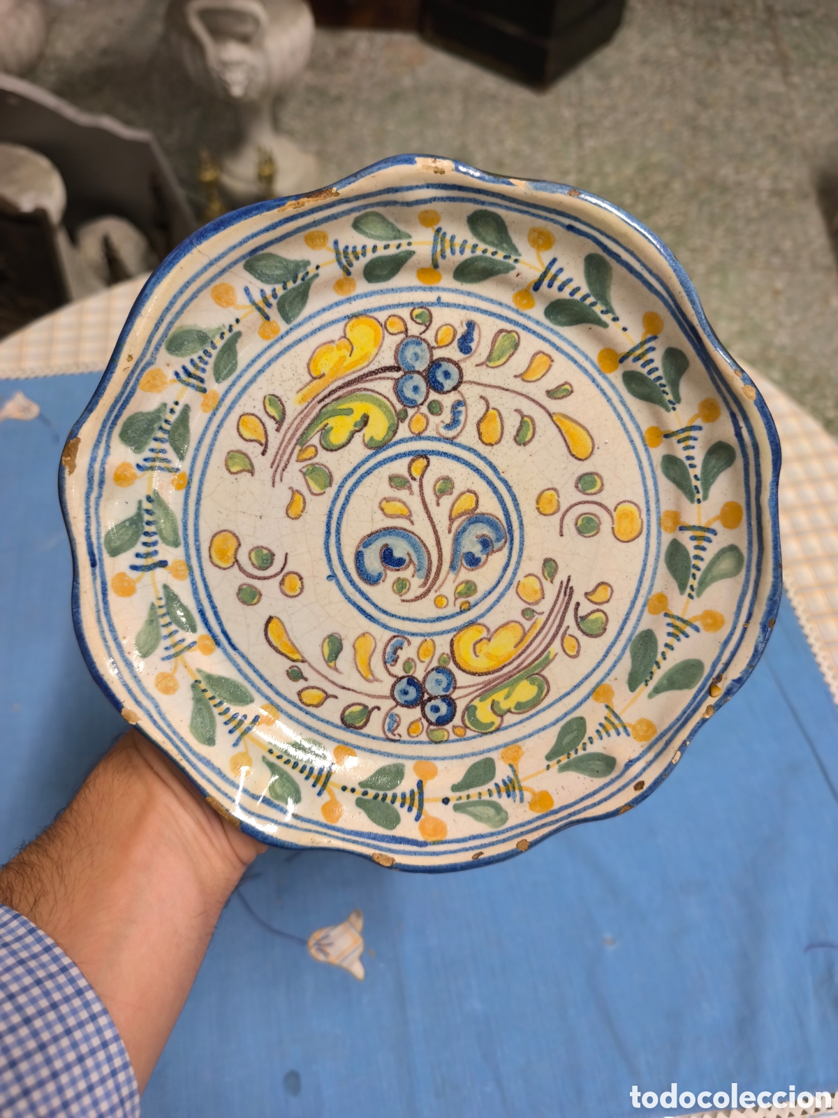 Antig&uuml;edades: Plato cer&aacute;mica Talavera Niveiro