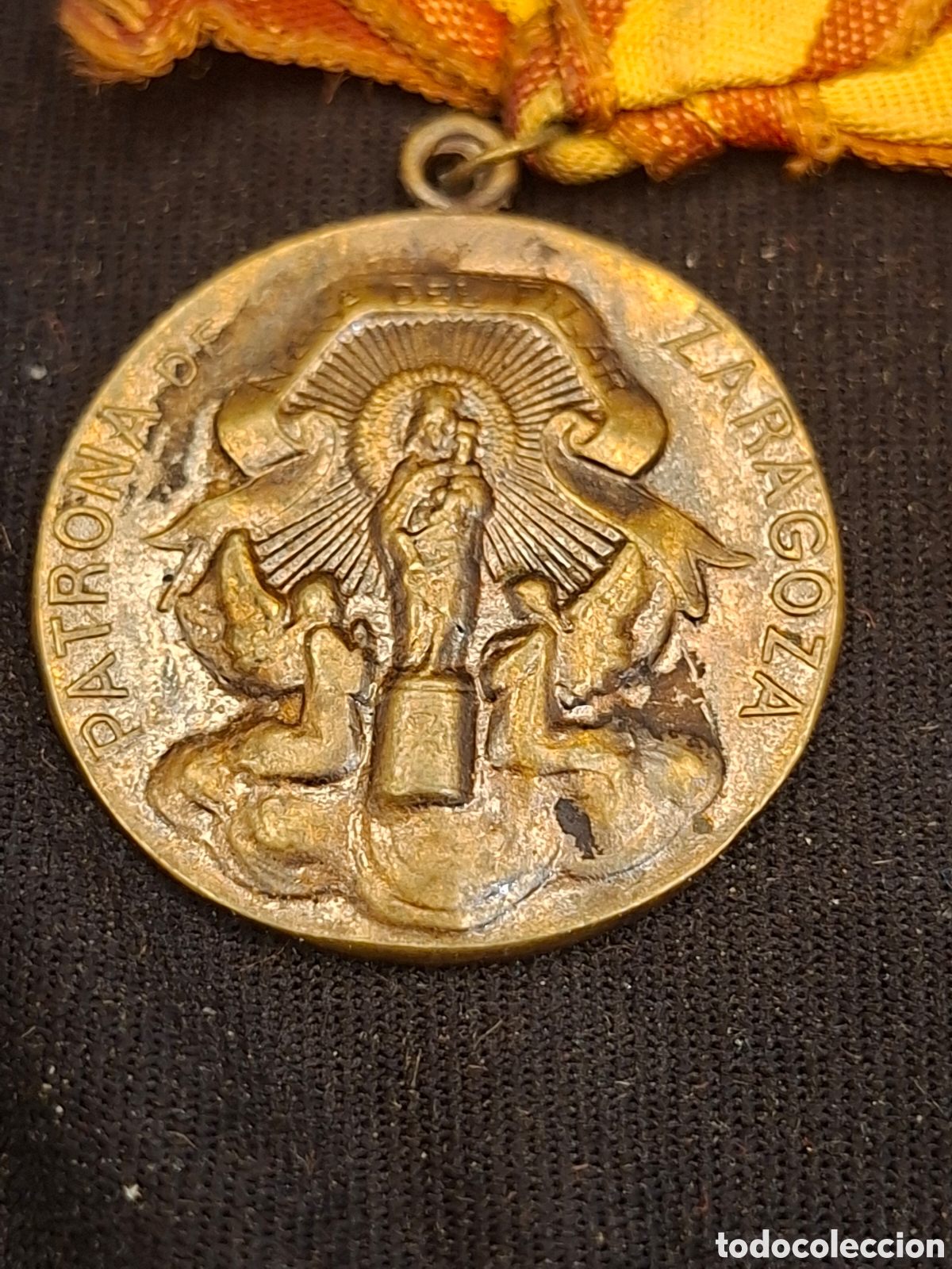 Antig&uuml;edades: Medalla religiosa N&ordf; S&ordf; del Pilar, patrona de Zaragoza. MRTC1