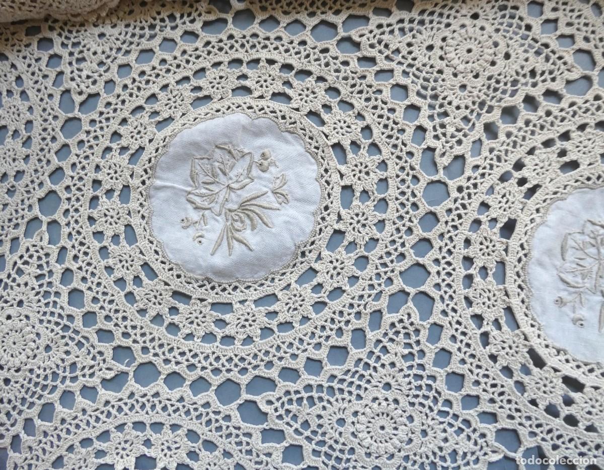 Antig&uuml;edades: ANTIGUO MANTEL DE ENCAJE Y BORDADO - Foto 3