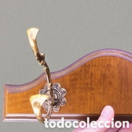 Antig&uuml;edades: PERCHERO DE PARED - MADERA NOBLE Y BRONCE - Foto 4