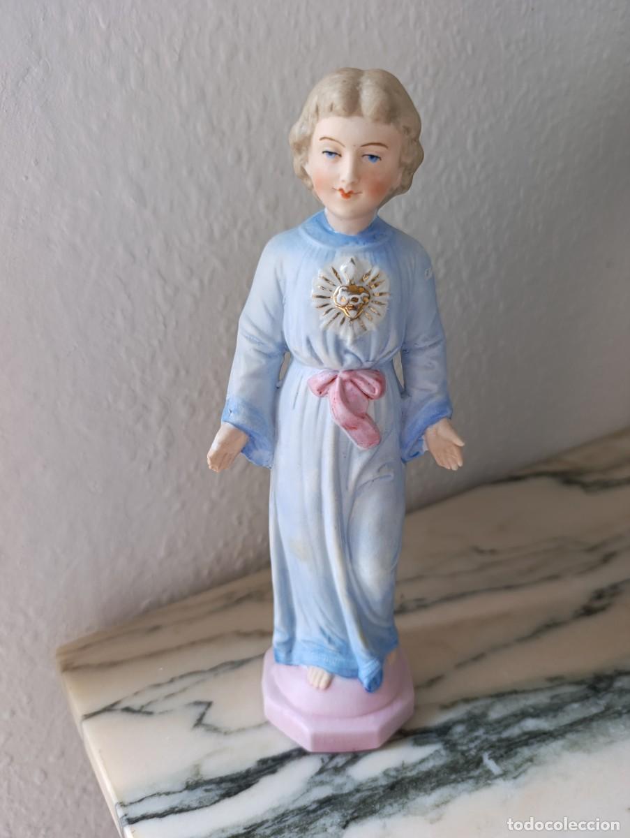 Antig&uuml;edades: Coraz&oacute;n de Jes&uacute;s de porcelana biscuit