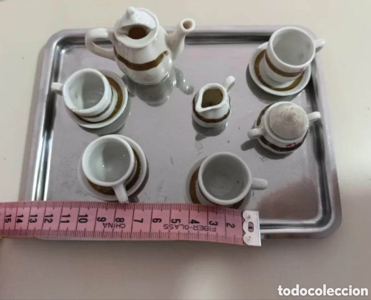 Antig&uuml;edades: Juego de caf&eacute; en miniatura