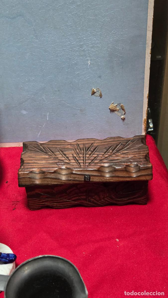 Antig&uuml;edades: caja de madera rustica - Foto 1